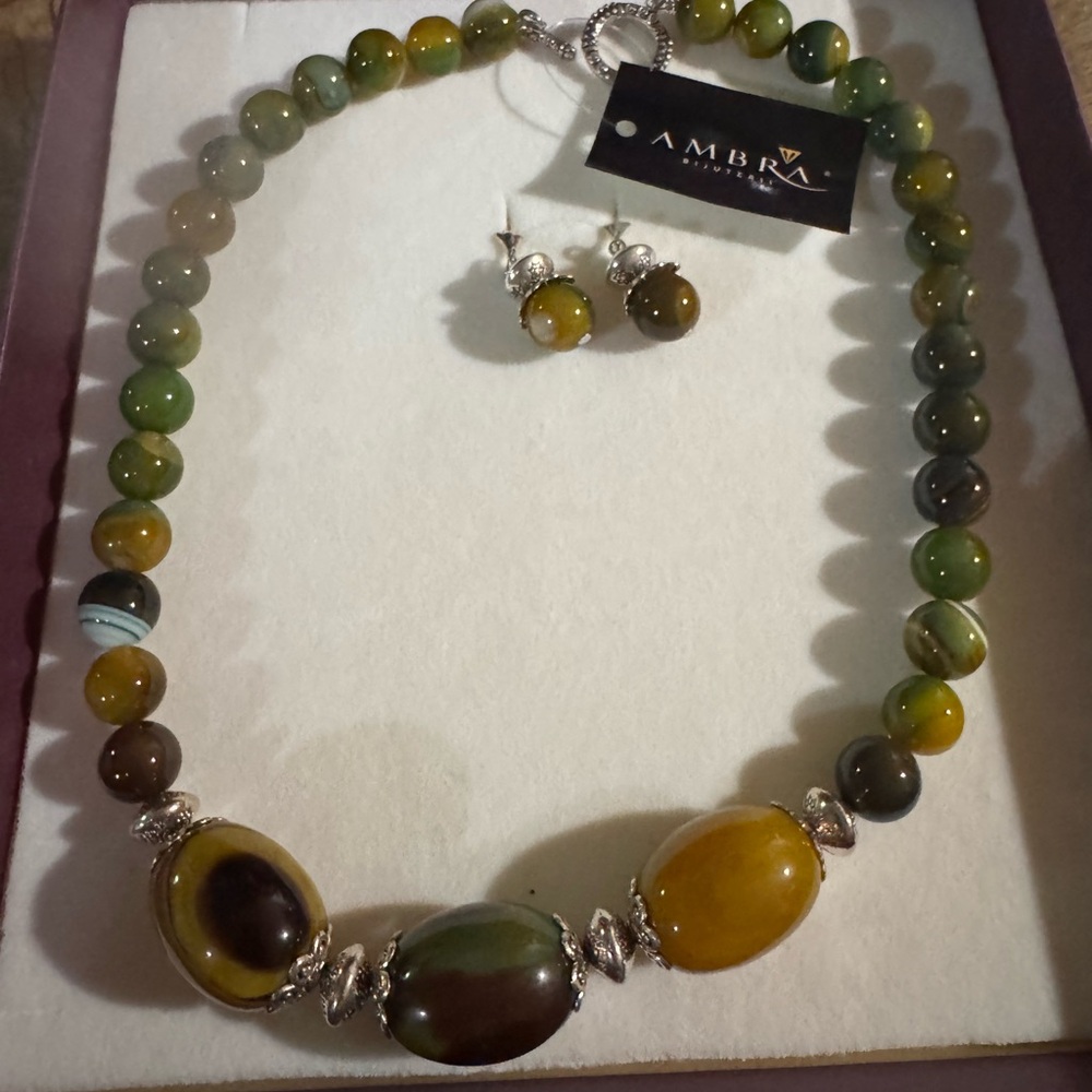 AMBRA Green and Brown Beaded Necklace and Earring fashion set